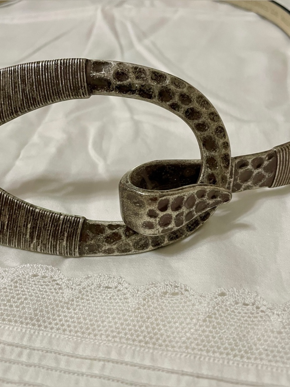 Chico’s Women’s Black Loop Accent Belt with Antiqued Silver Hardware M/L